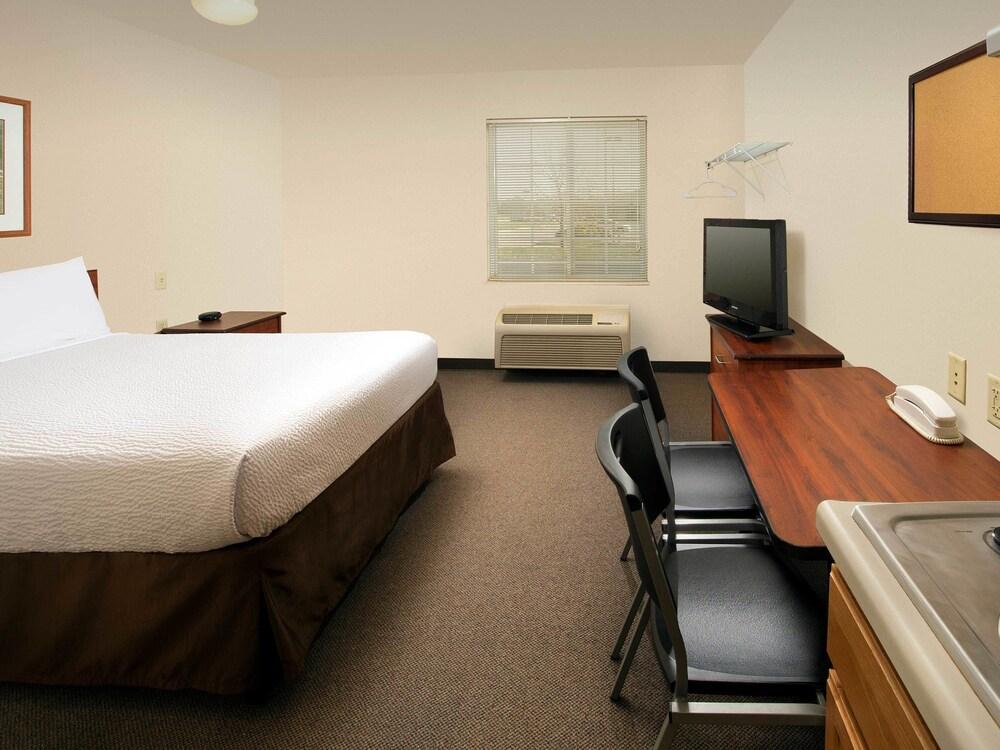Woodspring Suites Washington Dc Andrews Afb แคมป์สปริงส์ ภายนอก รูปภาพ