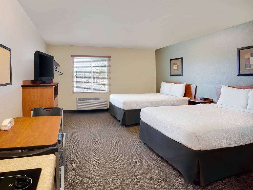 Woodspring Suites Washington Dc Andrews Afb แคมป์สปริงส์ ภายนอก รูปภาพ